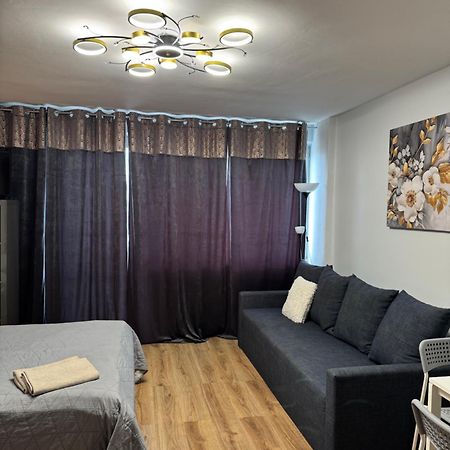 Coser Apartamenty Metro Onz Varsóvia Exterior foto