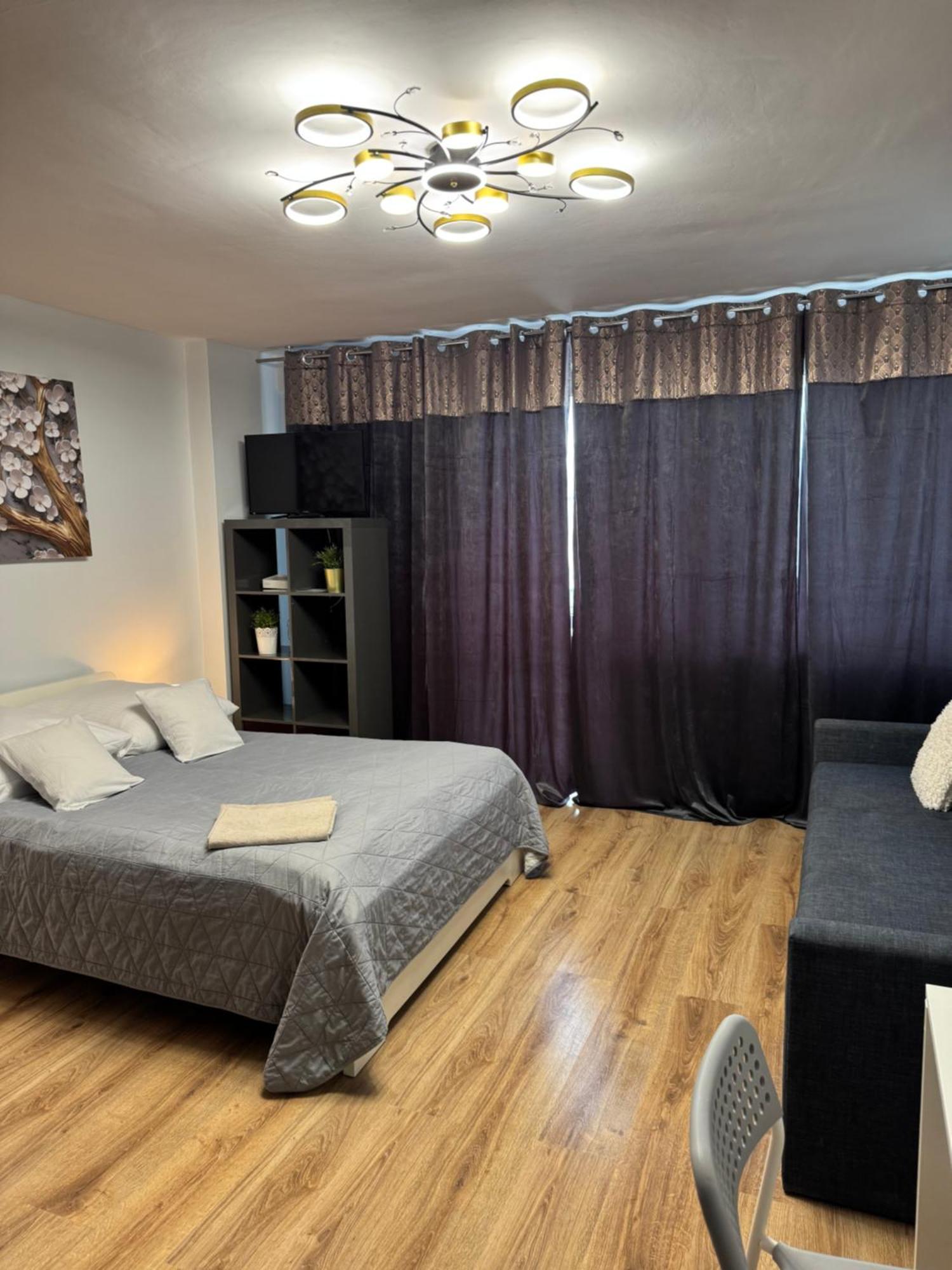 Coser Apartamenty Metro Onz Varsóvia Exterior foto